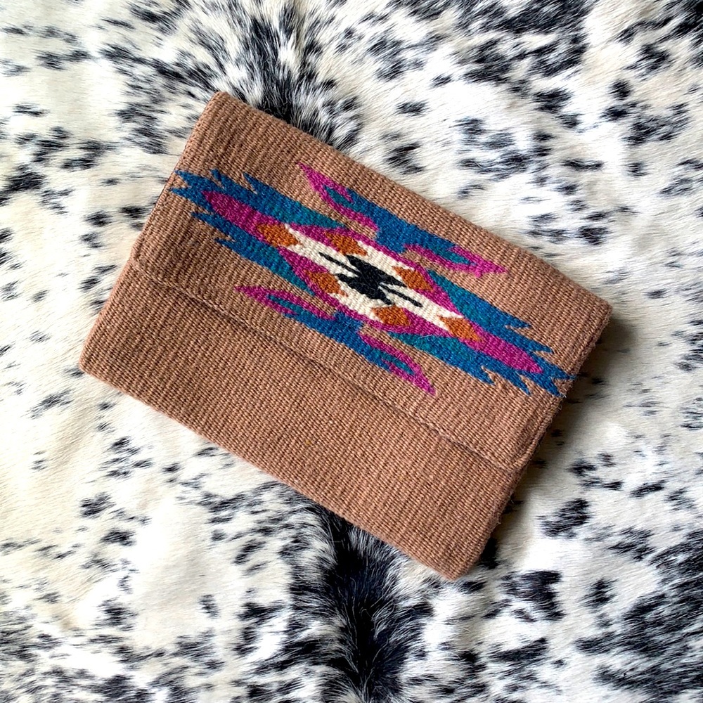 Senorita Clutch in Tan